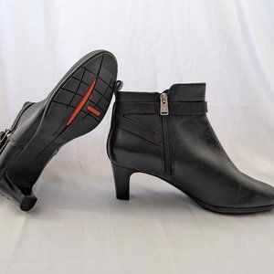 Rockport Adiprene - Adidas Ladies Boots in brand new condition